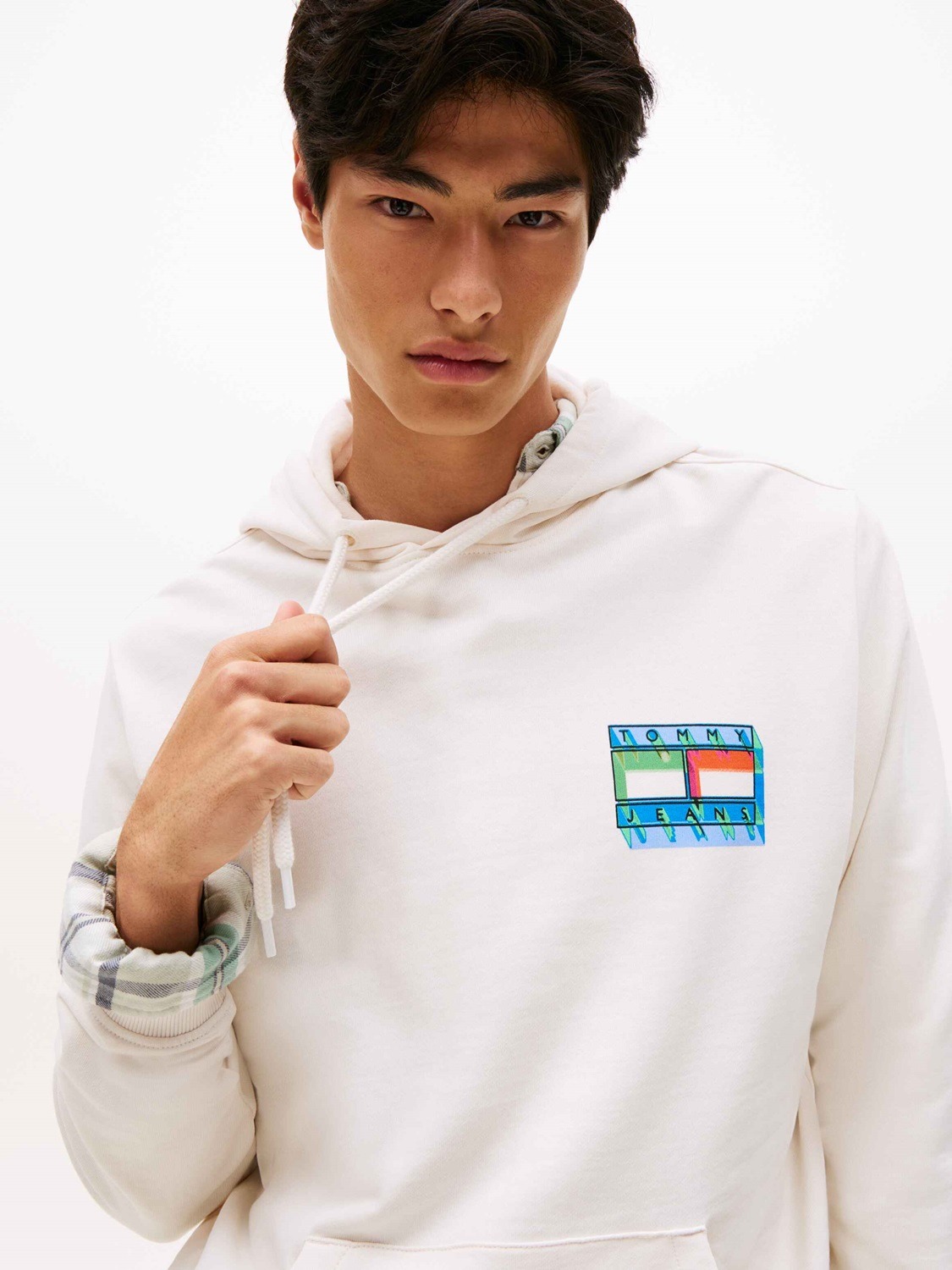 DM0DM22077_YBH_alternate1-lowres