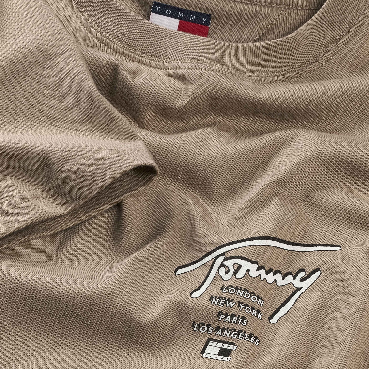 DM0DM22120AFE_D3-lowres