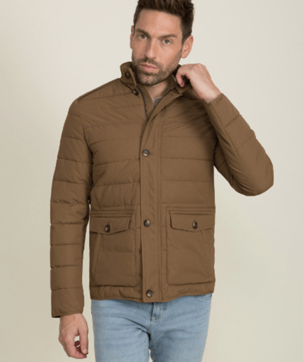 Parka Moderna Tejido Técnico con Detalles Contrastados Funcional