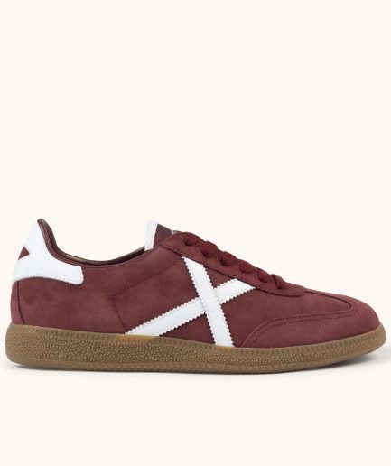 Zapatilla Urbana Retro de Piel en Color Granate MUNICH BARRU 214