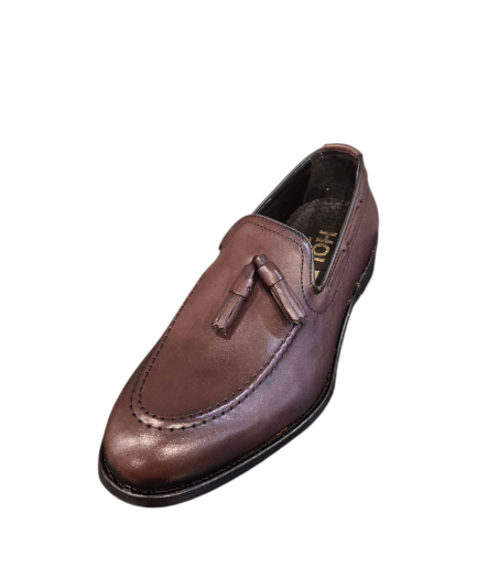 Mocasín de Piel con Borlas en Marrón Clásico